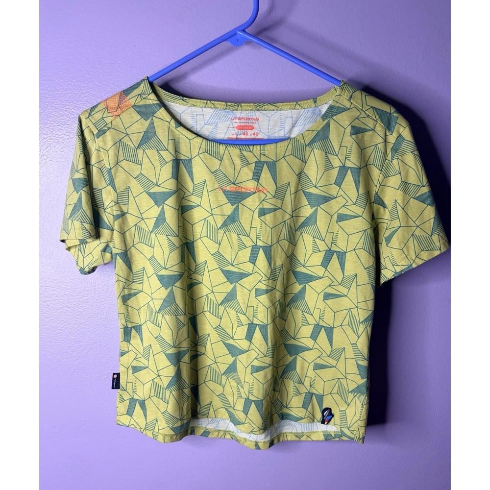 La Sportiva Performance T Shirt Women‎ Large Green Spellout Logo Athletic Unique